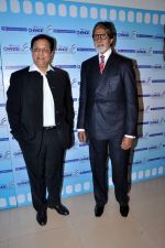 Amitabh Bachchan at Yes Bank Awards event in Mumbai on 1st Oct 2013 (91).jpg